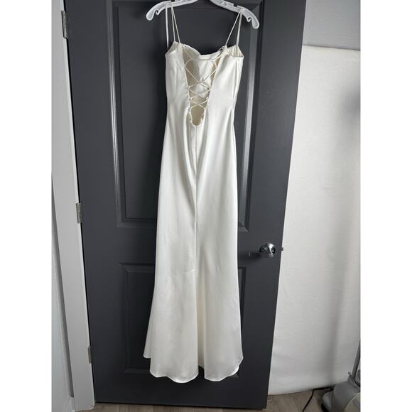 Rings By Justin Alexander Wedding Dress Style #55157 Lace-up Back Ivory Size 4 - Picture 5 of 6